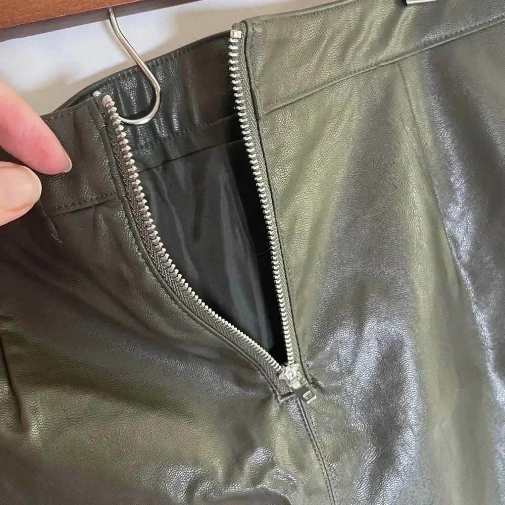 NWT Harper‎ Heritage Vista Tween Francesca’s olive vegan leather mini skirt 0069